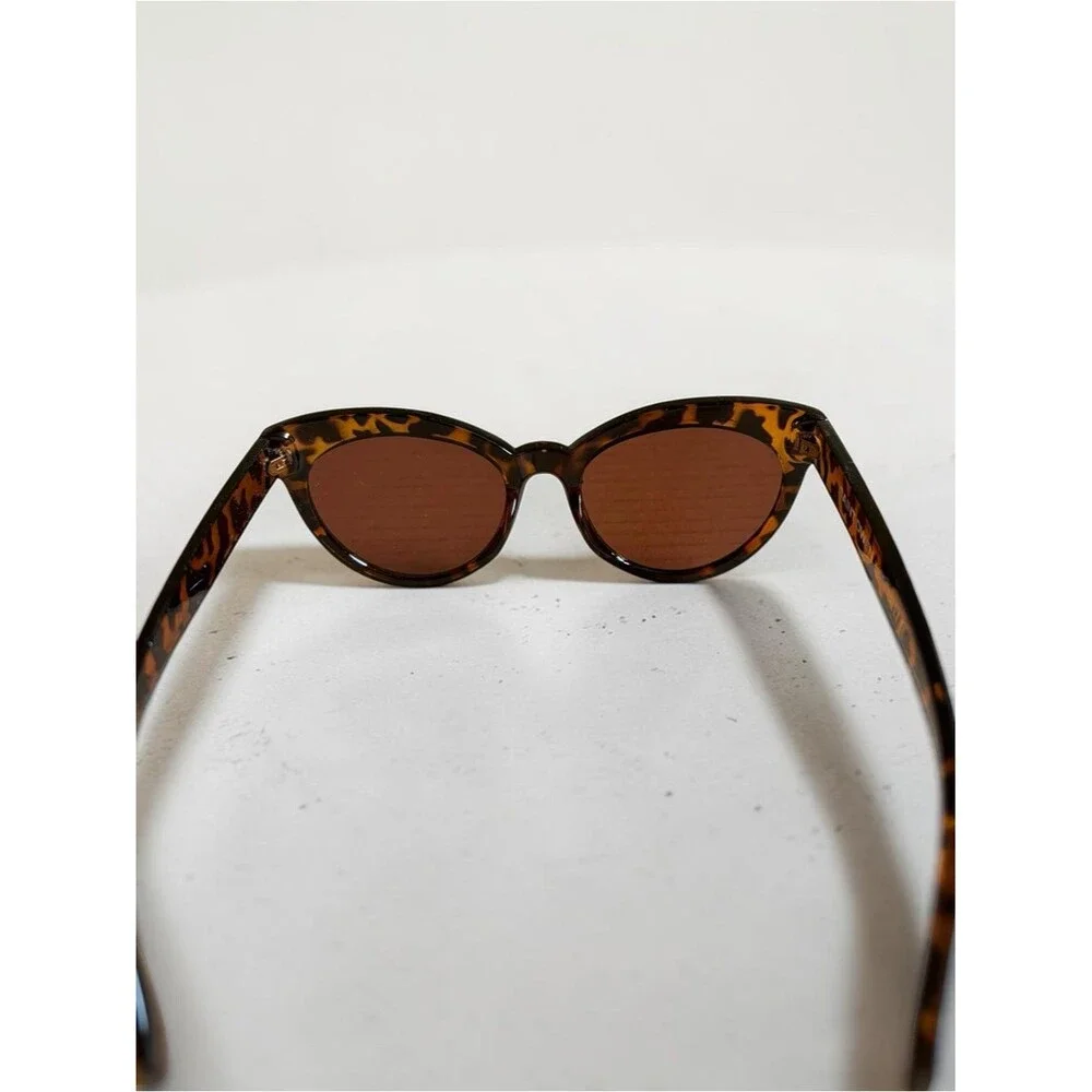 NEW Saint Owen X Curateur WYLDE Tortoise Shell Sunglasses with Faux Leather Case